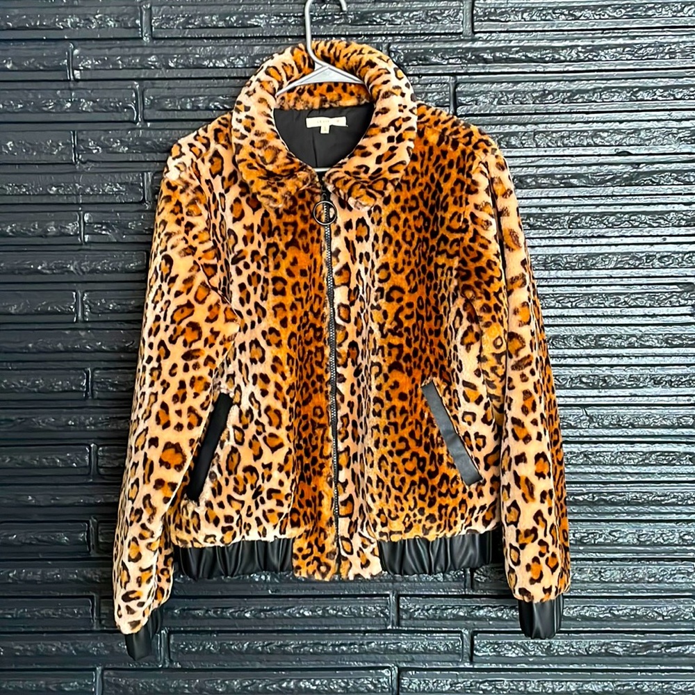 Cozy and soft Faux Leopard Jacket. NWOT. Large